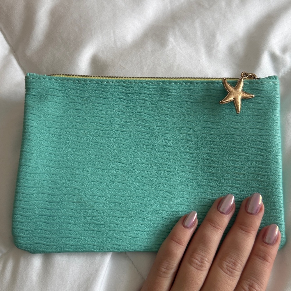 Beachy glam bag